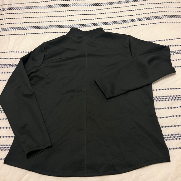 Black Nike 1/4 zip top - Picture 3 of 6